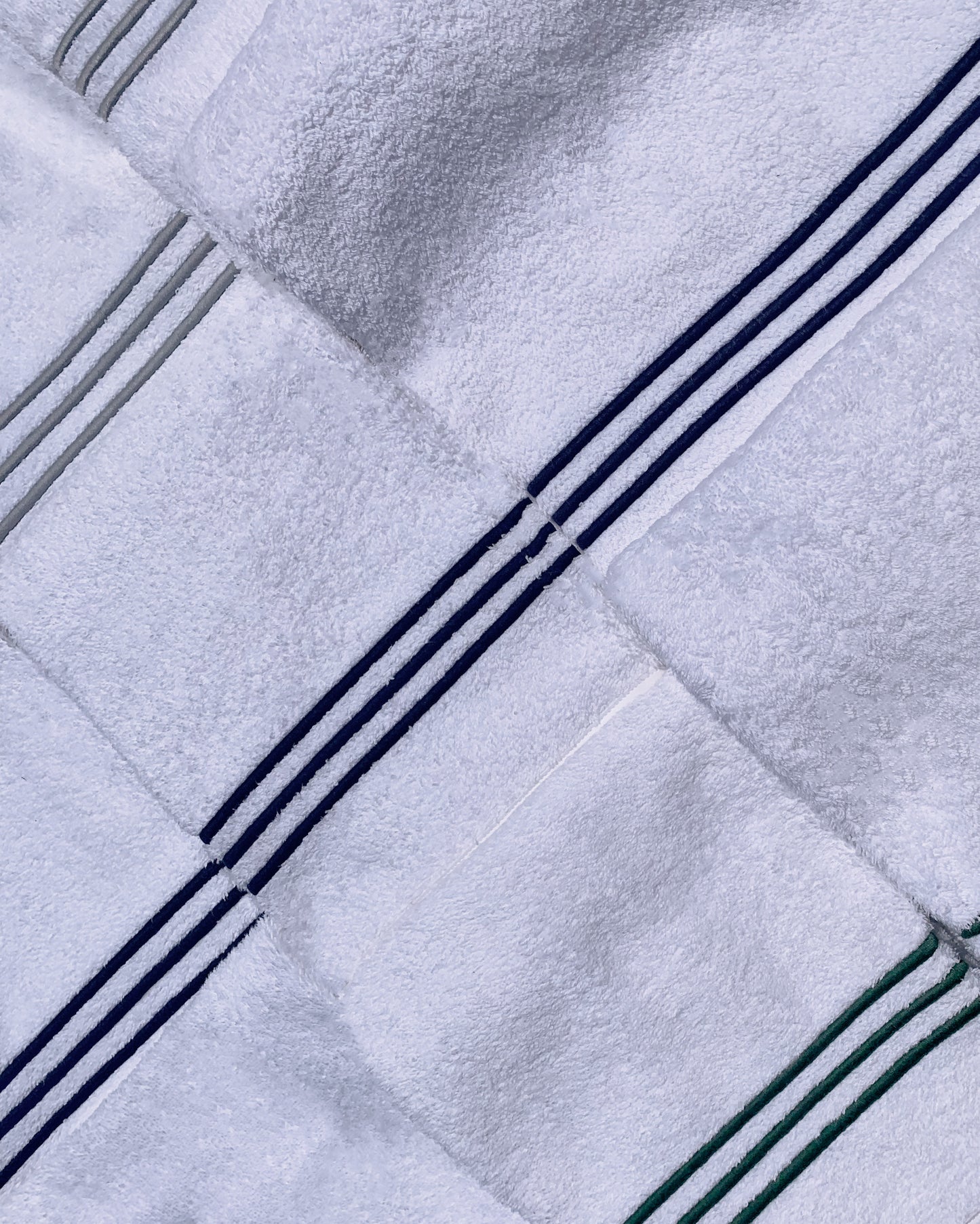 Isaac Guest Towel 30 x 50 cm made from 100% combed cotton