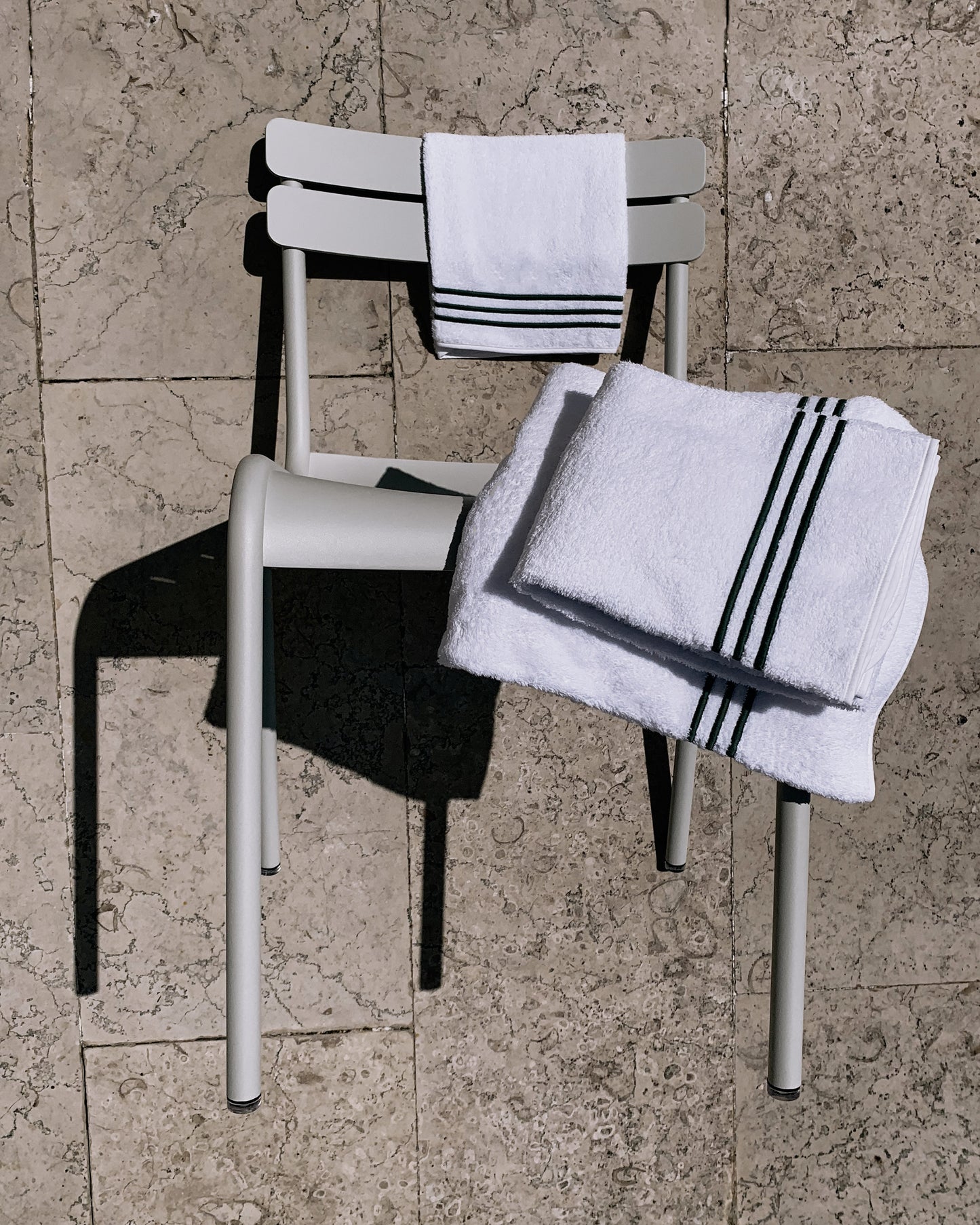 Isaac Guest Towel 30 x 50 cm made from 100% combed cotton