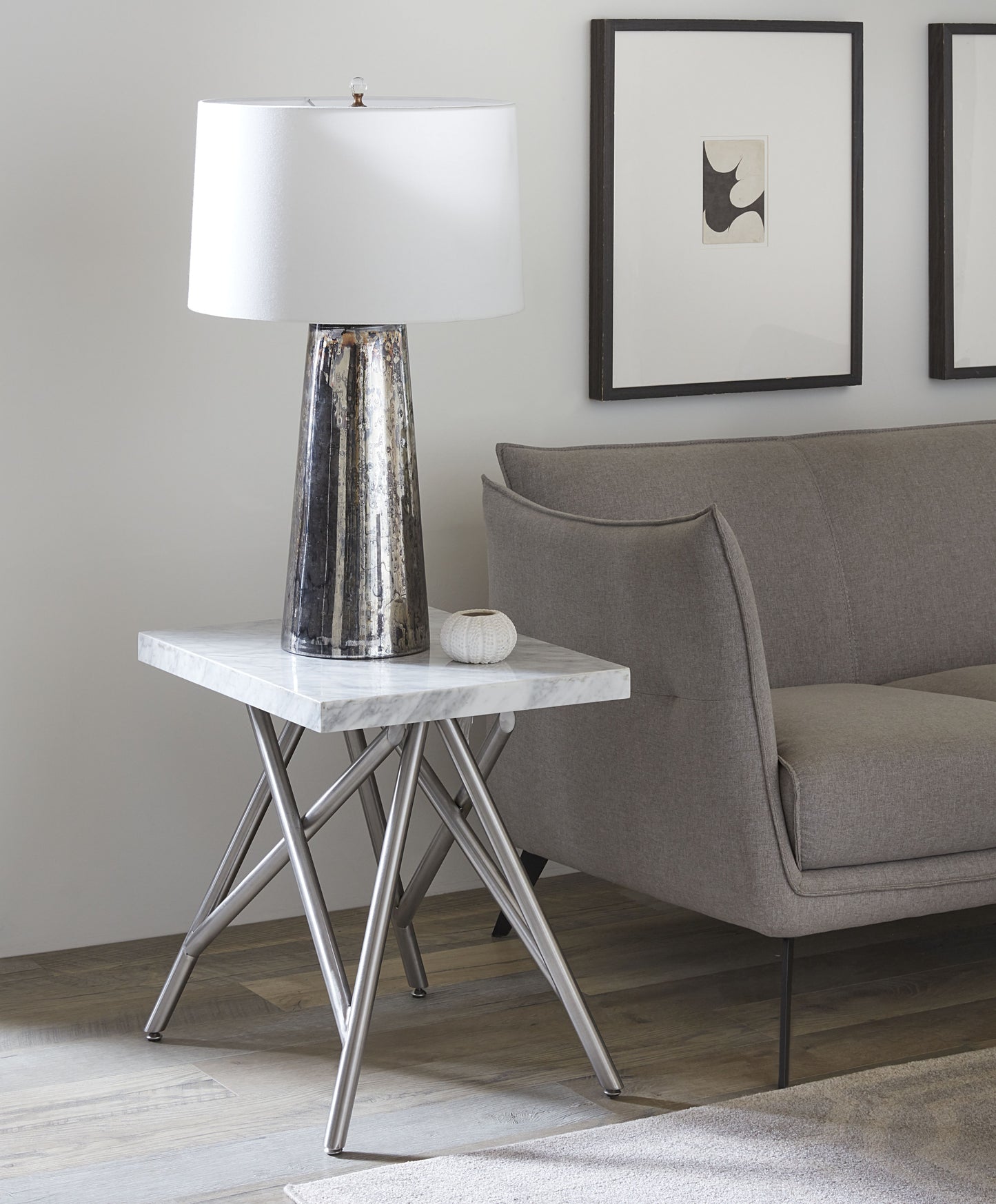 Coral Beistelltisch aus Marmor