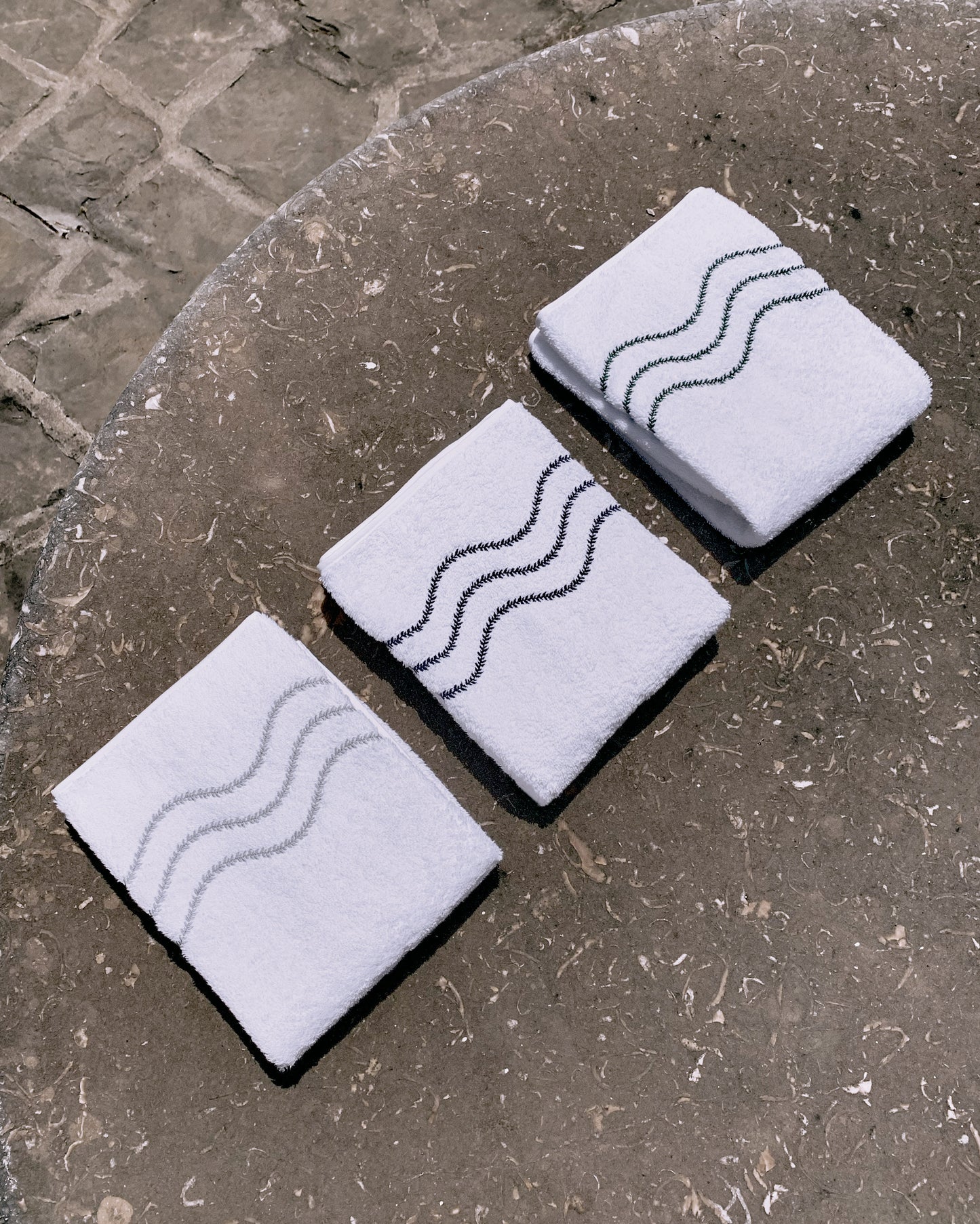 Sophia Hand Towel 50 x 100 cm made from 100% combed cotton