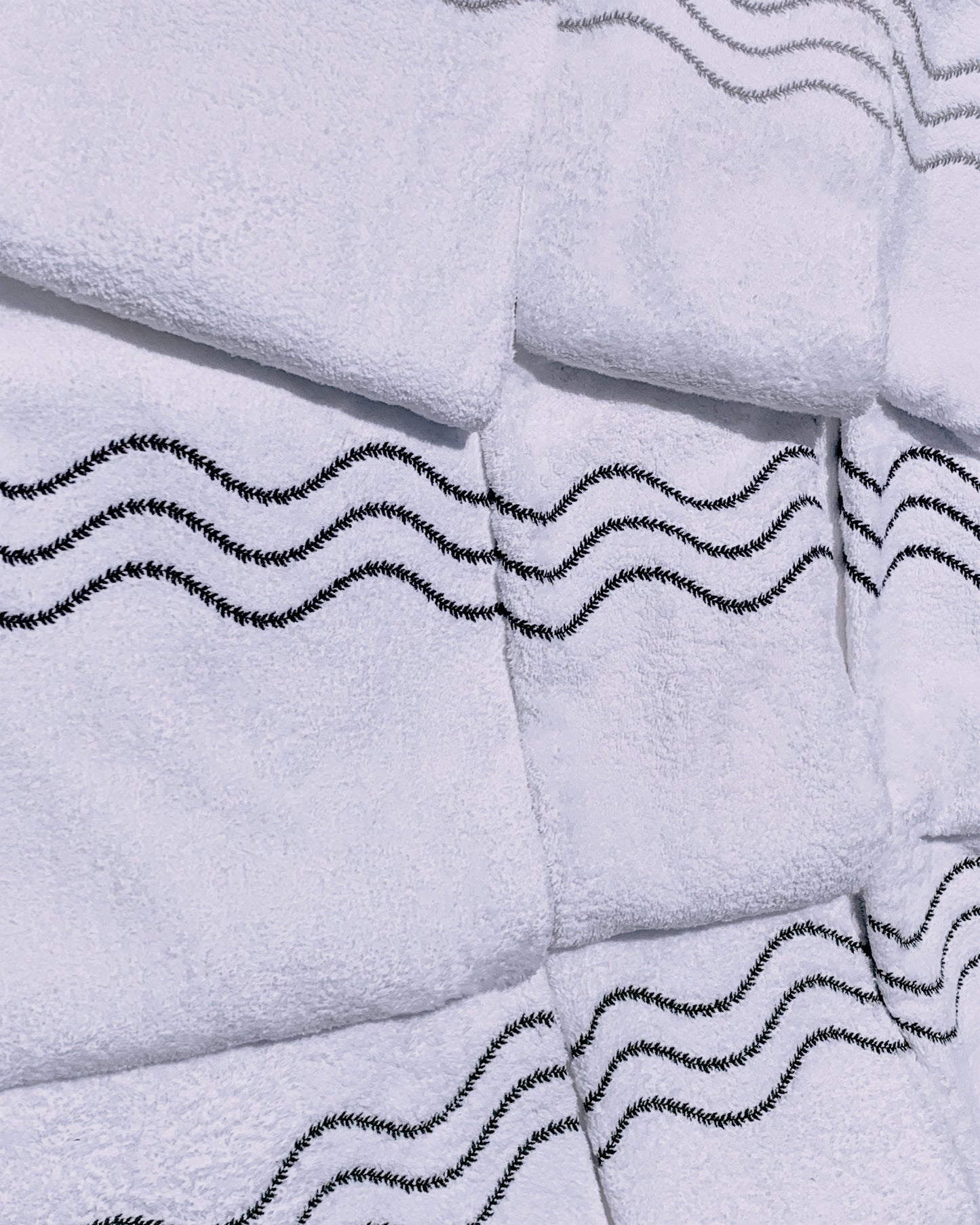 Sophia Hand Towel 50 x 100 cm made from 100% combed cotton