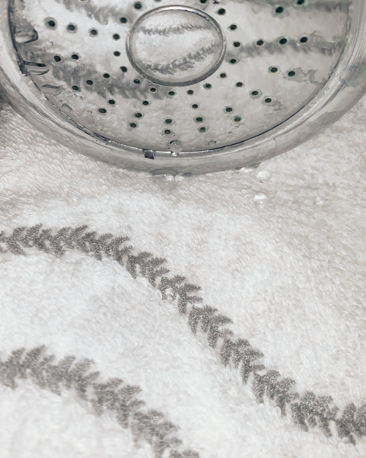 Sophia Hand Towel 50 x 100 cm made from 100% combed cotton